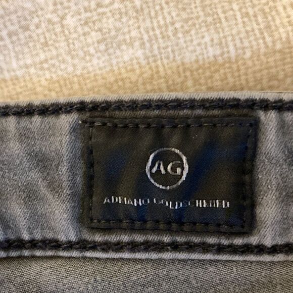AG The Legging Super Skinny ankle Jean in Black Wash. Size 25 R. - Picture 6 of 7